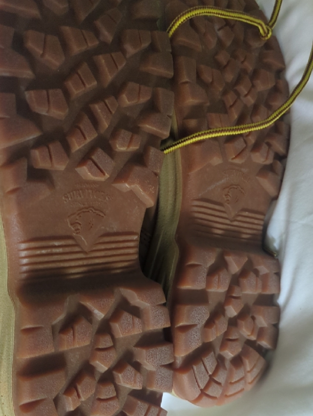 Herman Survivor Work-Style Tan Leather Boots with Yellow Laces - Picture 12 of 15